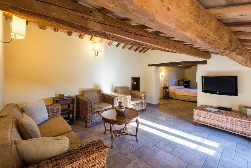 租起成個意大利村落來住?!